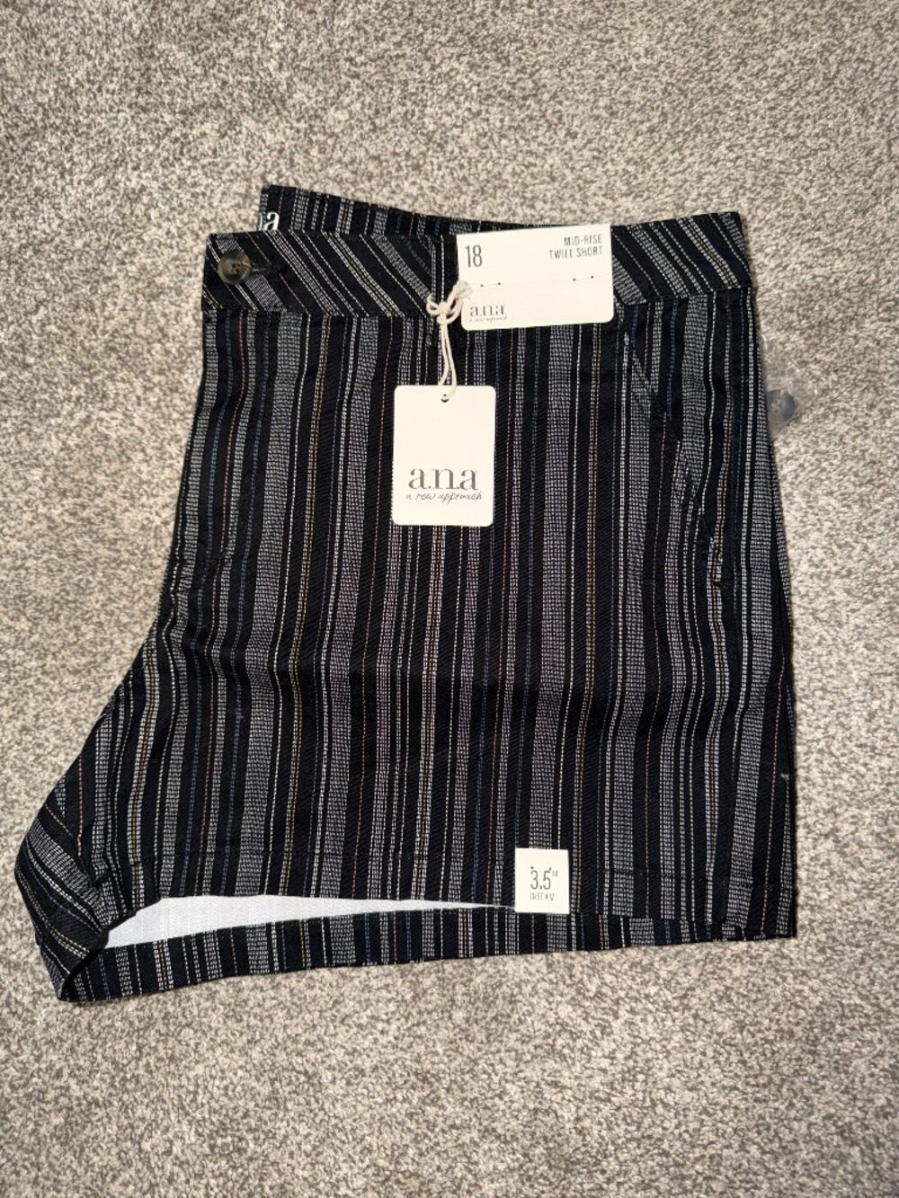 Women's Mid Rise Shorts